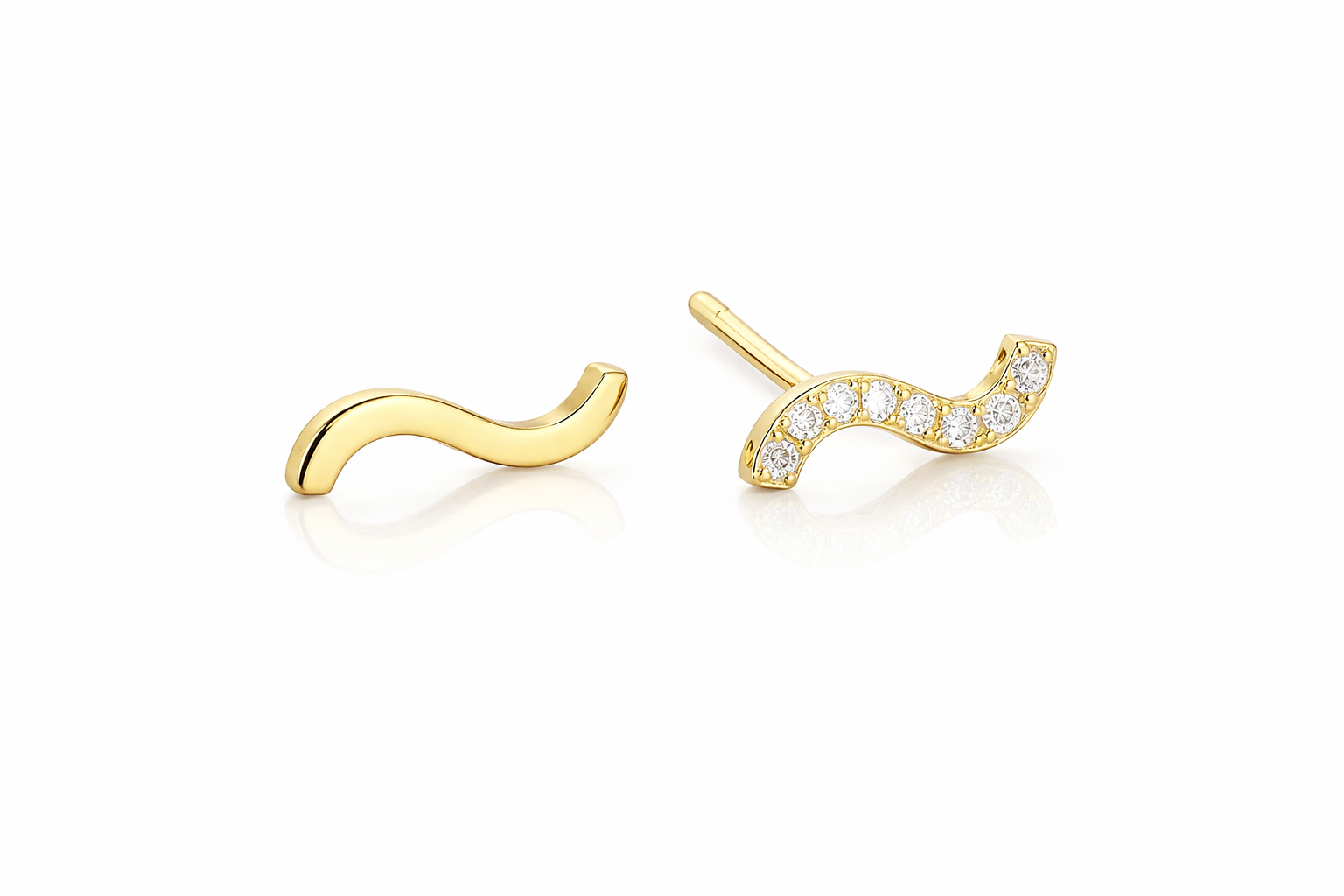The ֿDiamond Wave Earring
