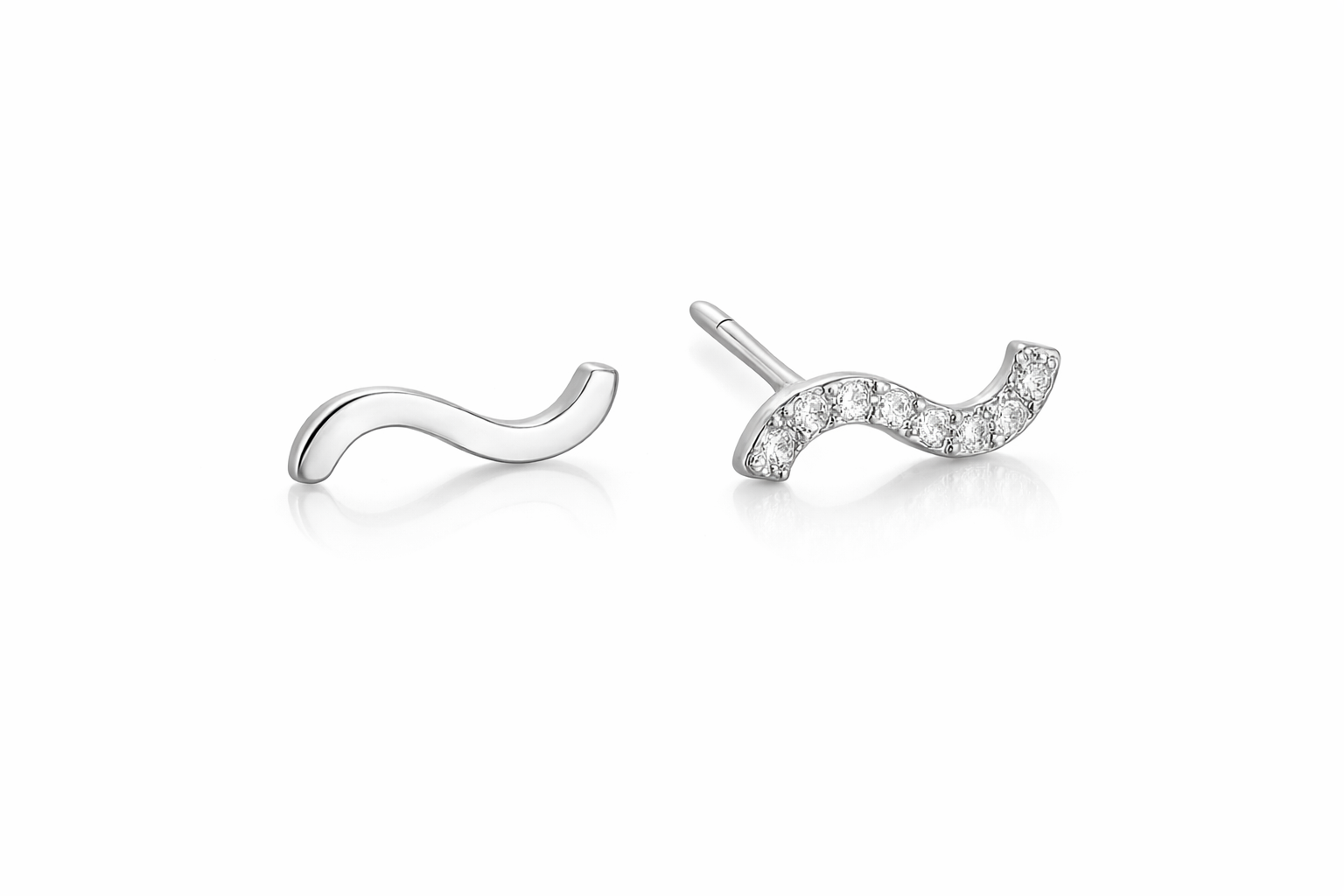 The ֿDiamond Wave Earring